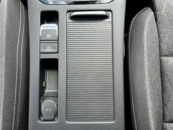 VW PASSAT VARIANT (24/29)