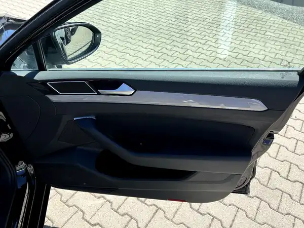 VW PASSAT VARIANT (20/28)