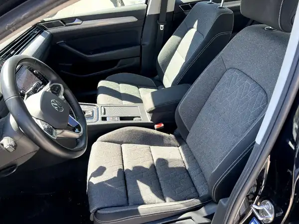VW PASSAT VARIANT (8/28)