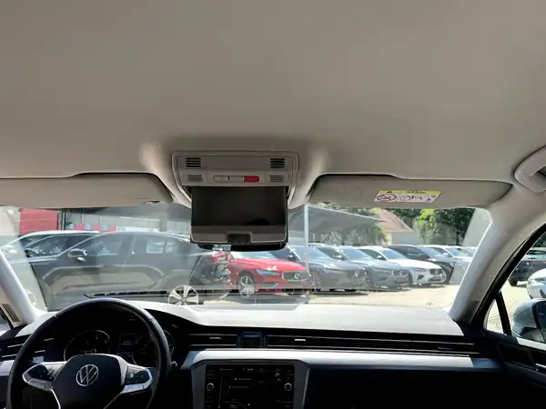 VW PASSAT VARIANT (18/26)