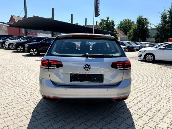VW PASSAT VARIANT (3/26)