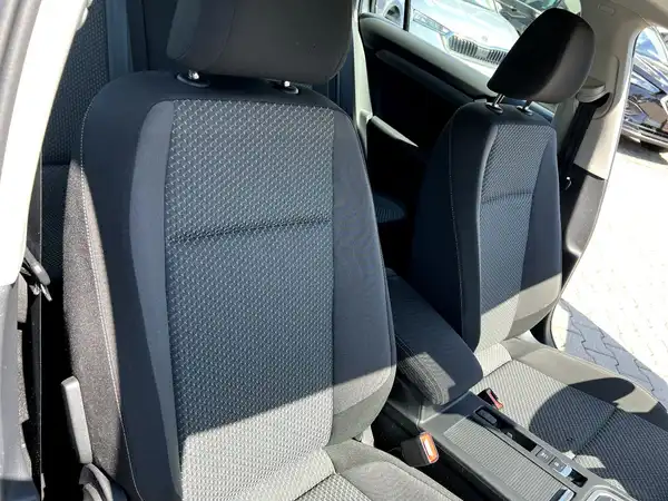 VW PASSAT VARIANT (21/26)