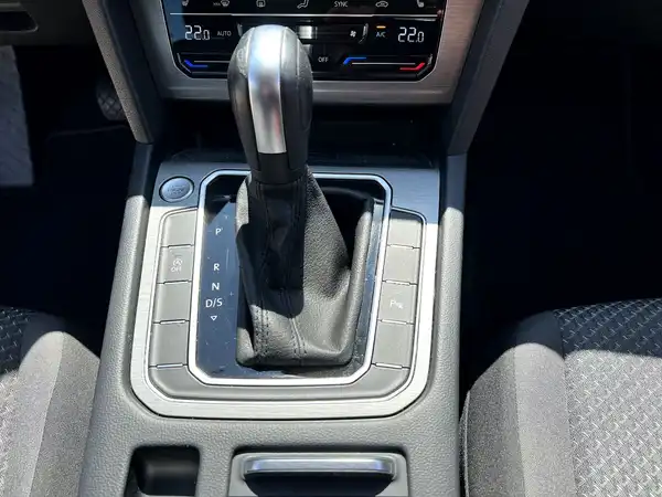 VW PASSAT VARIANT (24/26)