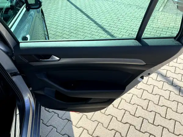 VW PASSAT VARIANT (14/26)
