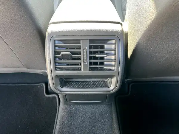 VW PASSAT VARIANT (17/26)