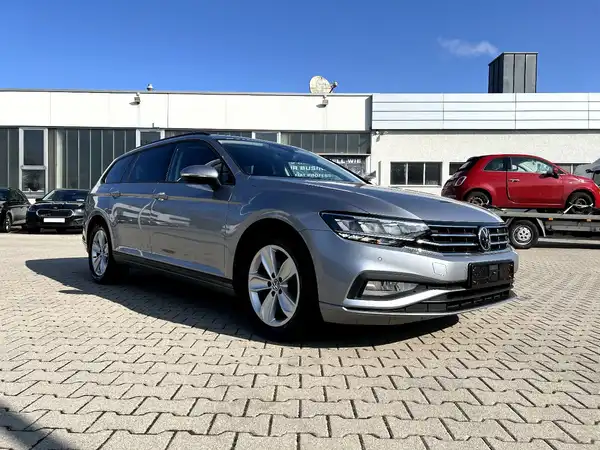 VW PASSAT VARIANT (5/26)