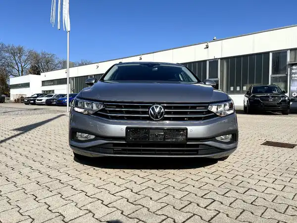 VW PASSAT VARIANT (6/26)