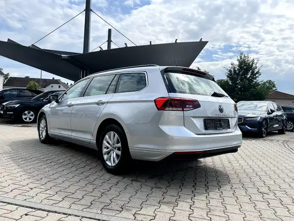 VW PASSAT VARIANT (2/28)