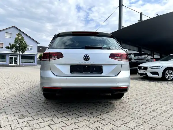 VW PASSAT VARIANT (3/28)