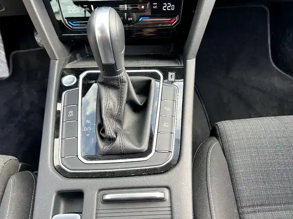 VW PASSAT VARIANT (24/28)