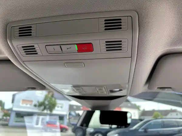 VW PASSAT VARIANT (28/28)