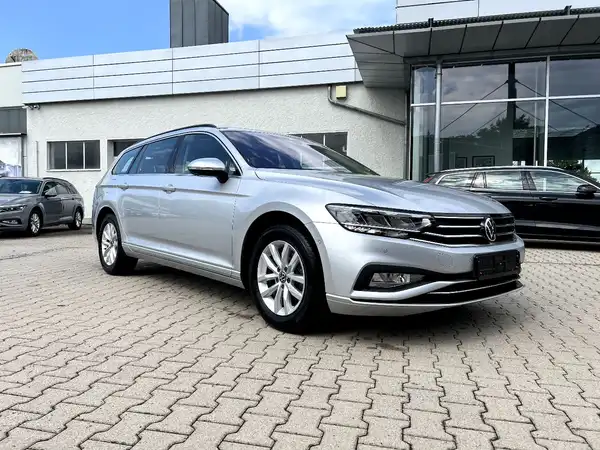 VW PASSAT VARIANT (5/28)