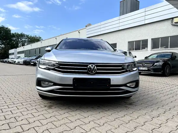 VW PASSAT VARIANT (6/28)