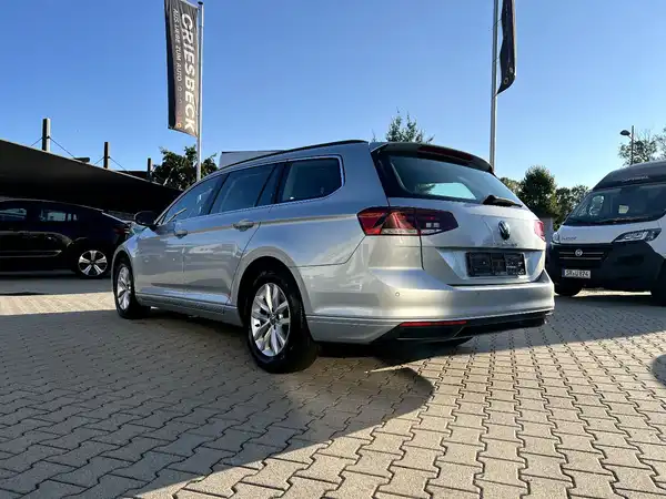 VW PASSAT VARIANT (2/28)
