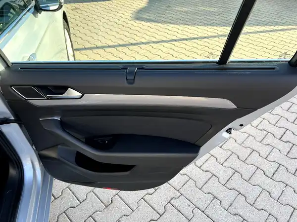 VW PASSAT VARIANT (14/28)