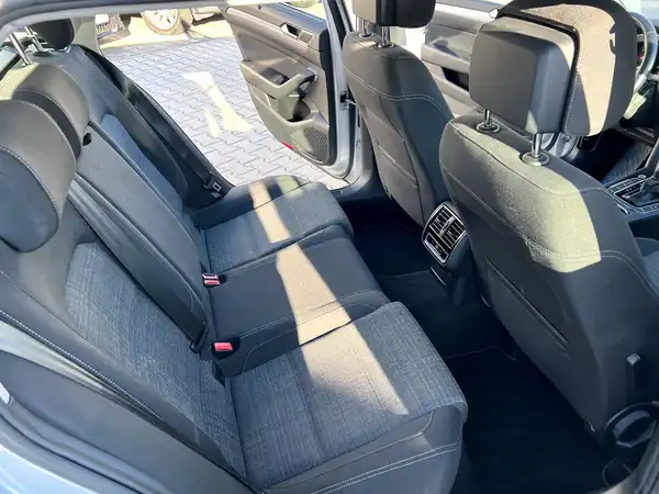 VW PASSAT VARIANT (15/28)