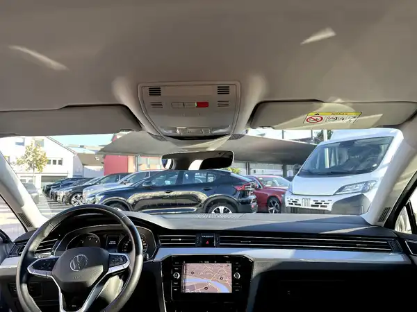 VW PASSAT VARIANT (19/28)