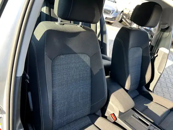 VW PASSAT VARIANT (22/28)