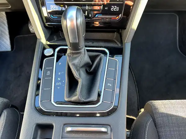 VW PASSAT VARIANT (24/28)