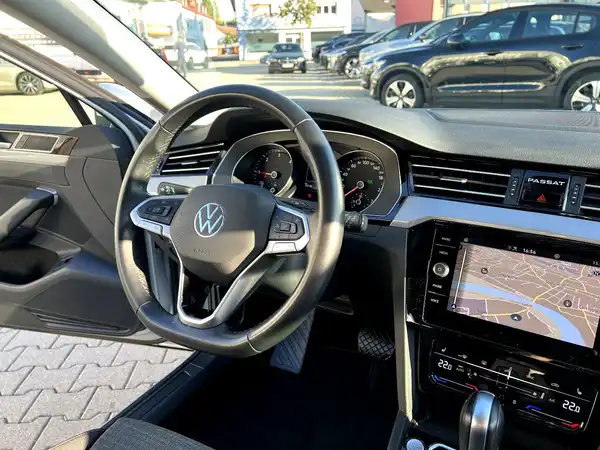 VW PASSAT VARIANT (27/28)