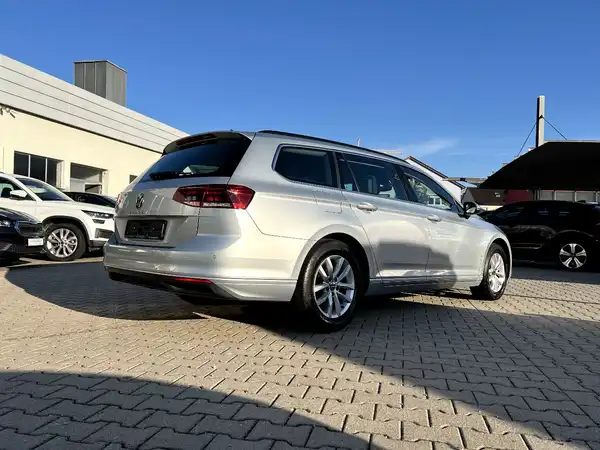 VW PASSAT VARIANT (4/28)