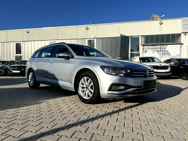 VW PASSAT VARIANT (5/28)