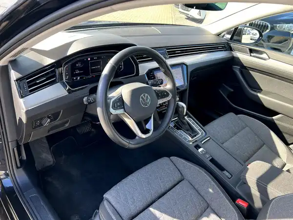 VW PASSAT VARIANT (9/27)