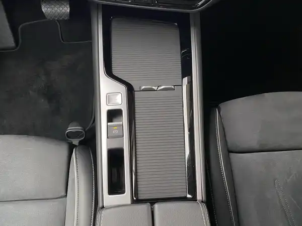 VW PASSAT VARIANT (9/21)