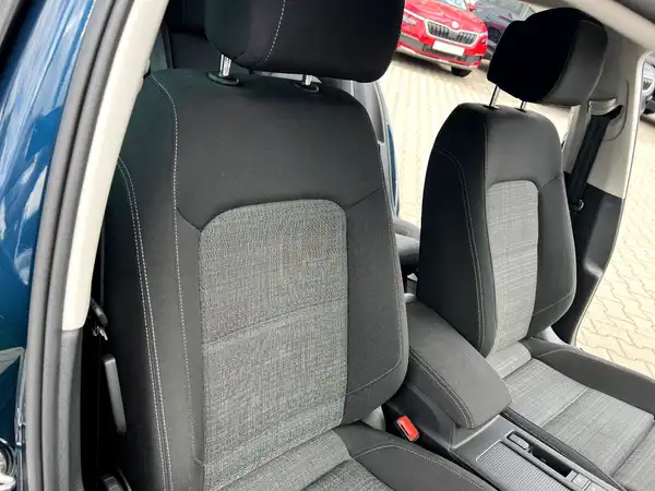VW PASSAT VARIANT (23/29)