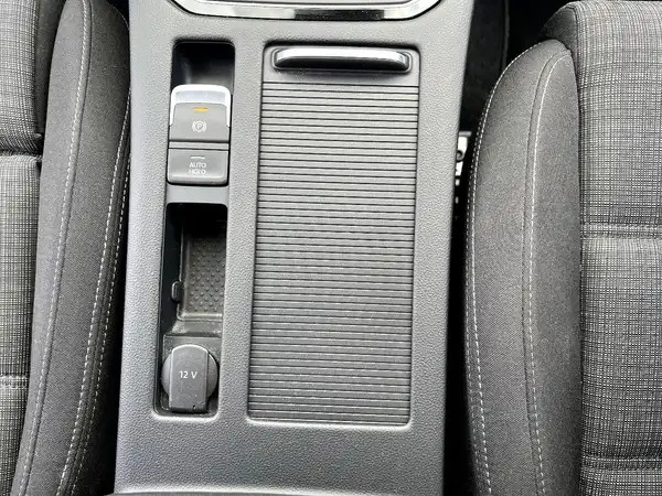 VW PASSAT VARIANT (24/29)