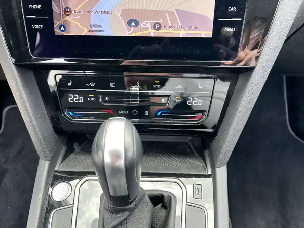 VW PASSAT VARIANT (26/29)
