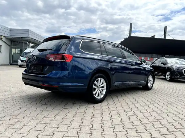VW PASSAT VARIANT (4/29)