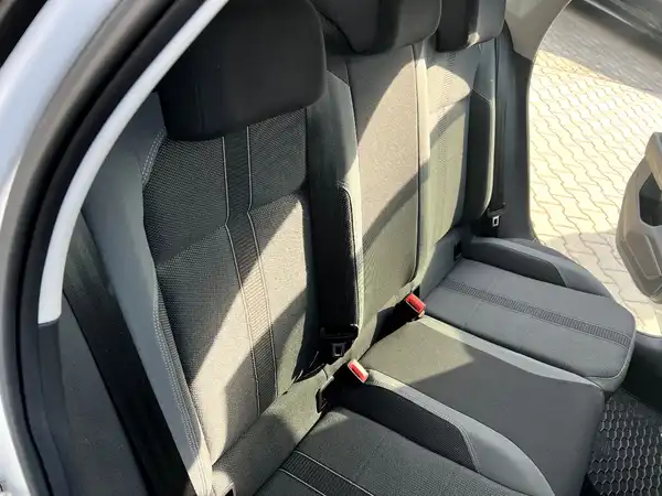 VW POLO (16/26)