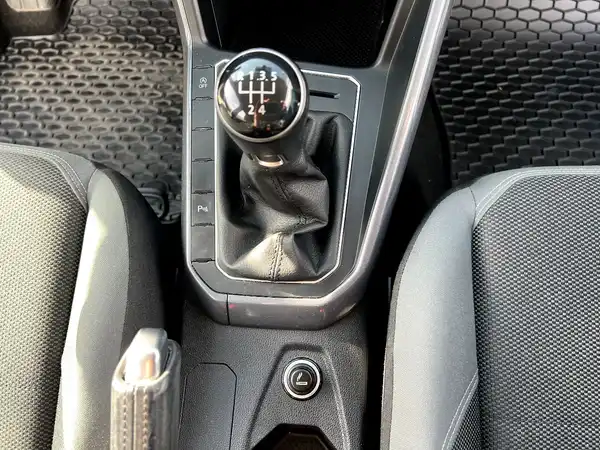 VW POLO (22/26)