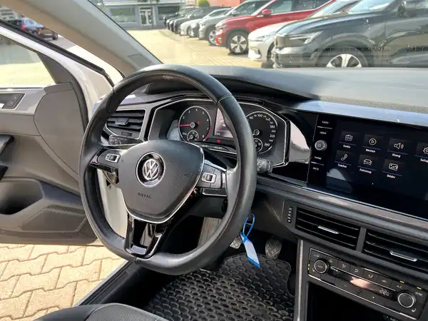VW POLO (25/26)