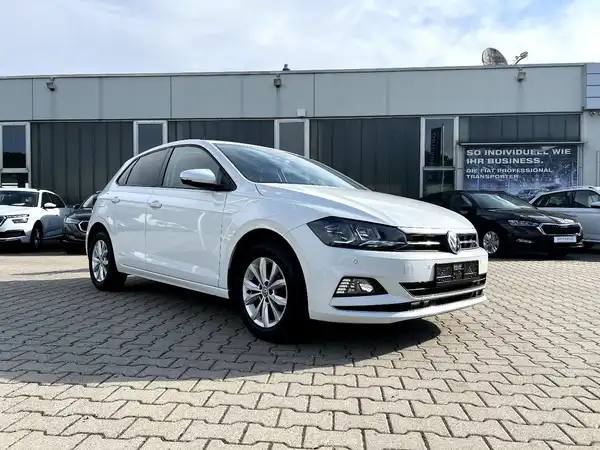 VW POLO (5/26)