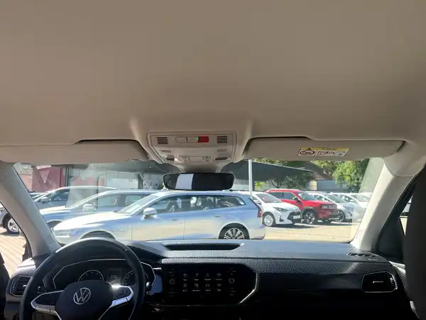 VW T-CROSS (18/26)