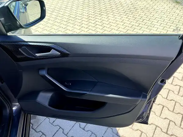 VW T-CROSS (19/26)