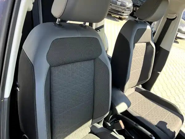 VW T-CROSS (21/26)