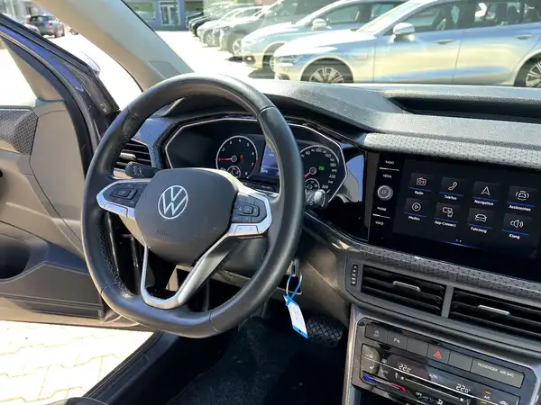 VW T-CROSS (25/26)