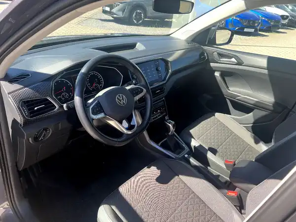 VW T-CROSS (8/26)