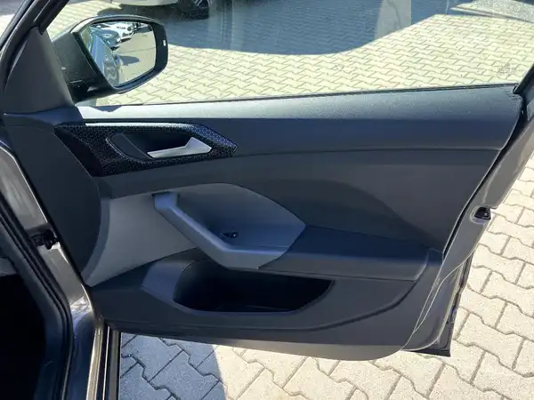 VW T-CROSS (20/27)