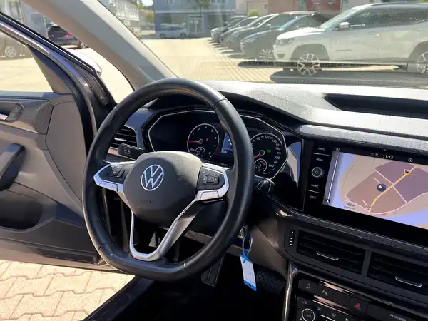VW T-CROSS (26/27)