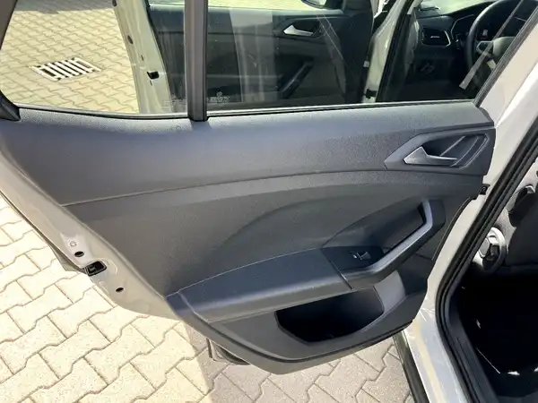 VW T-CROSS (11/27)