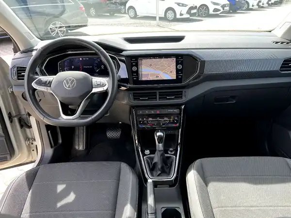VW T-CROSS (18/27)