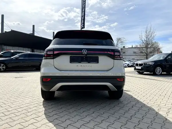 VW T-CROSS (3/27)