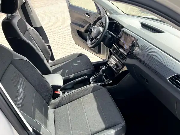 VW T-CROSS (21/27)