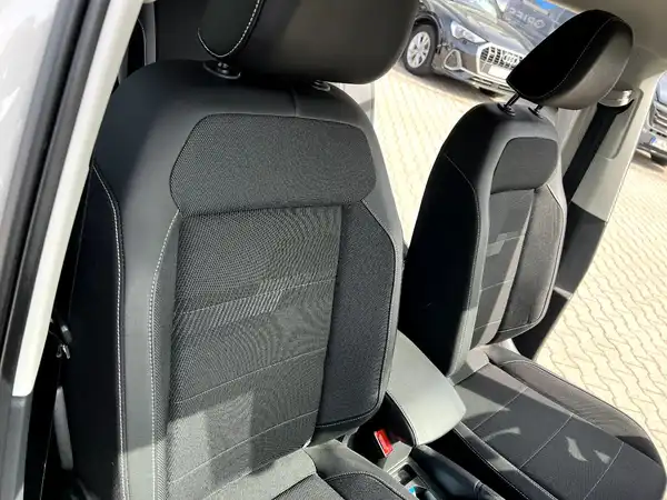 VW T-CROSS (22/27)