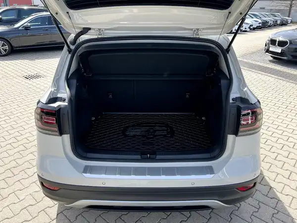 VW T-CROSS (7/27)