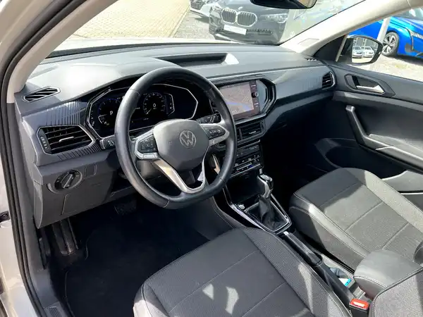 VW T-CROSS (9/27)